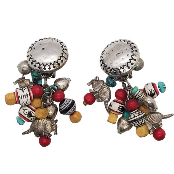 VINTAGE NATIVE AMERICAN STERLING SILVER & HANDPAINTED WOOD BEAD CLIP ON EARRINGS - Picture 4 of 5